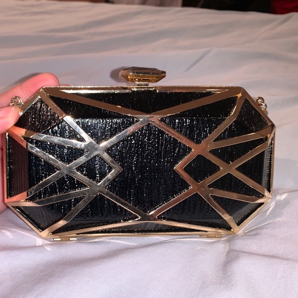 Black and gold clutch - Picture 1 of 4